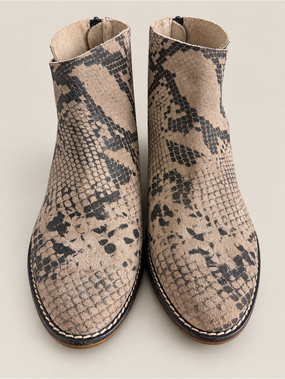 Very Volatile Snakeskin Print Leather Ankle Boots Size 8 Western Booties